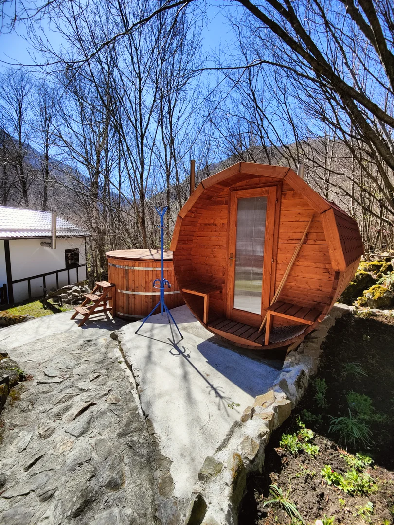 Saună Exterioară - Wellness & Relaxation Carpatia Retezat